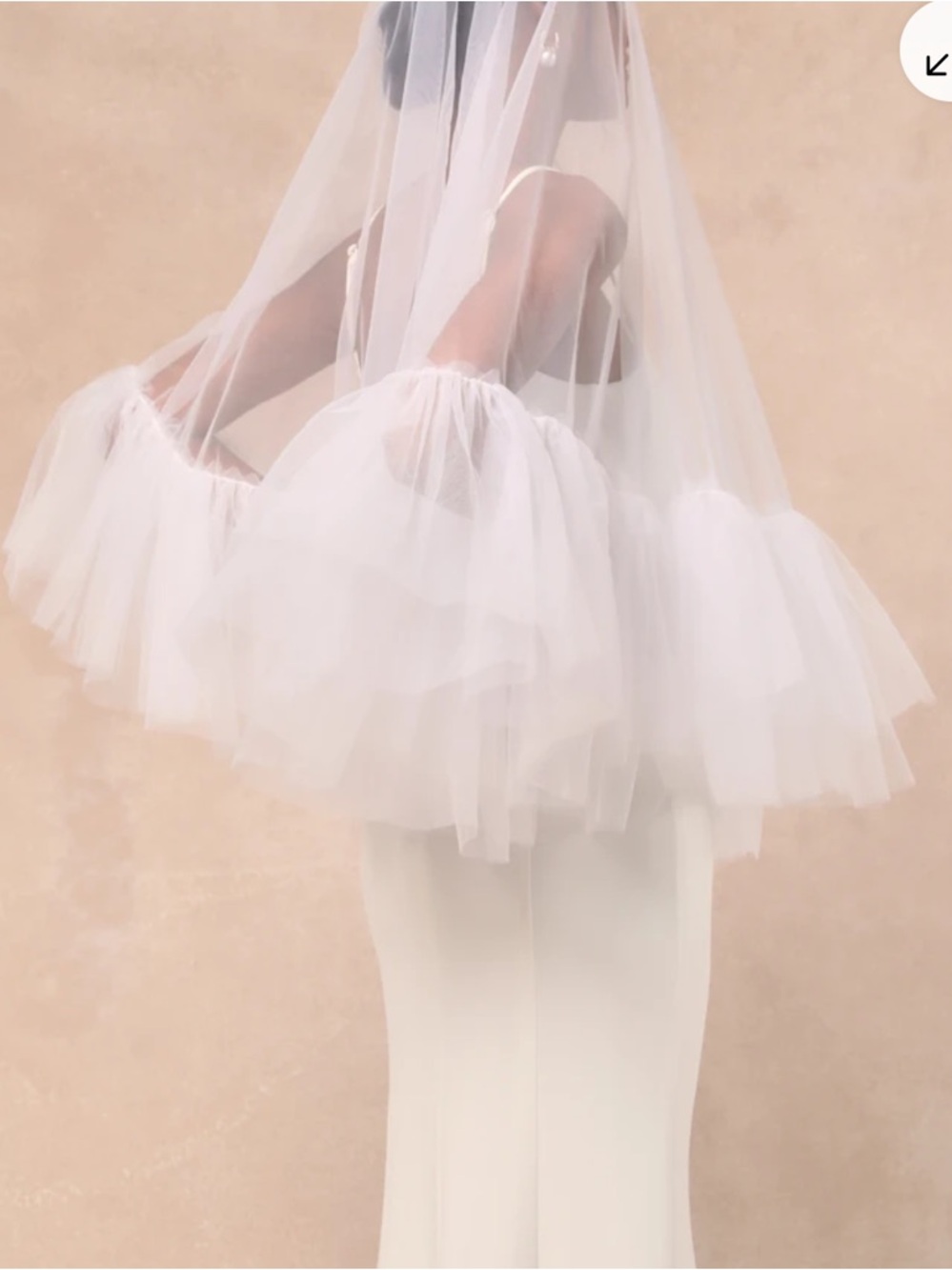 Lulu's White Tiered Ruffe Veil